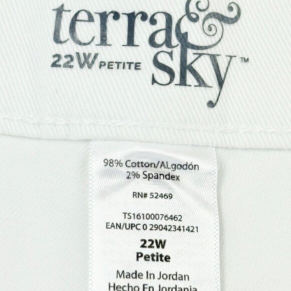 NWT Terra & Sky Womens Straight High Rise Stretch White Denim Jeans Plus Sz 22WP - Picture 5 of 9
